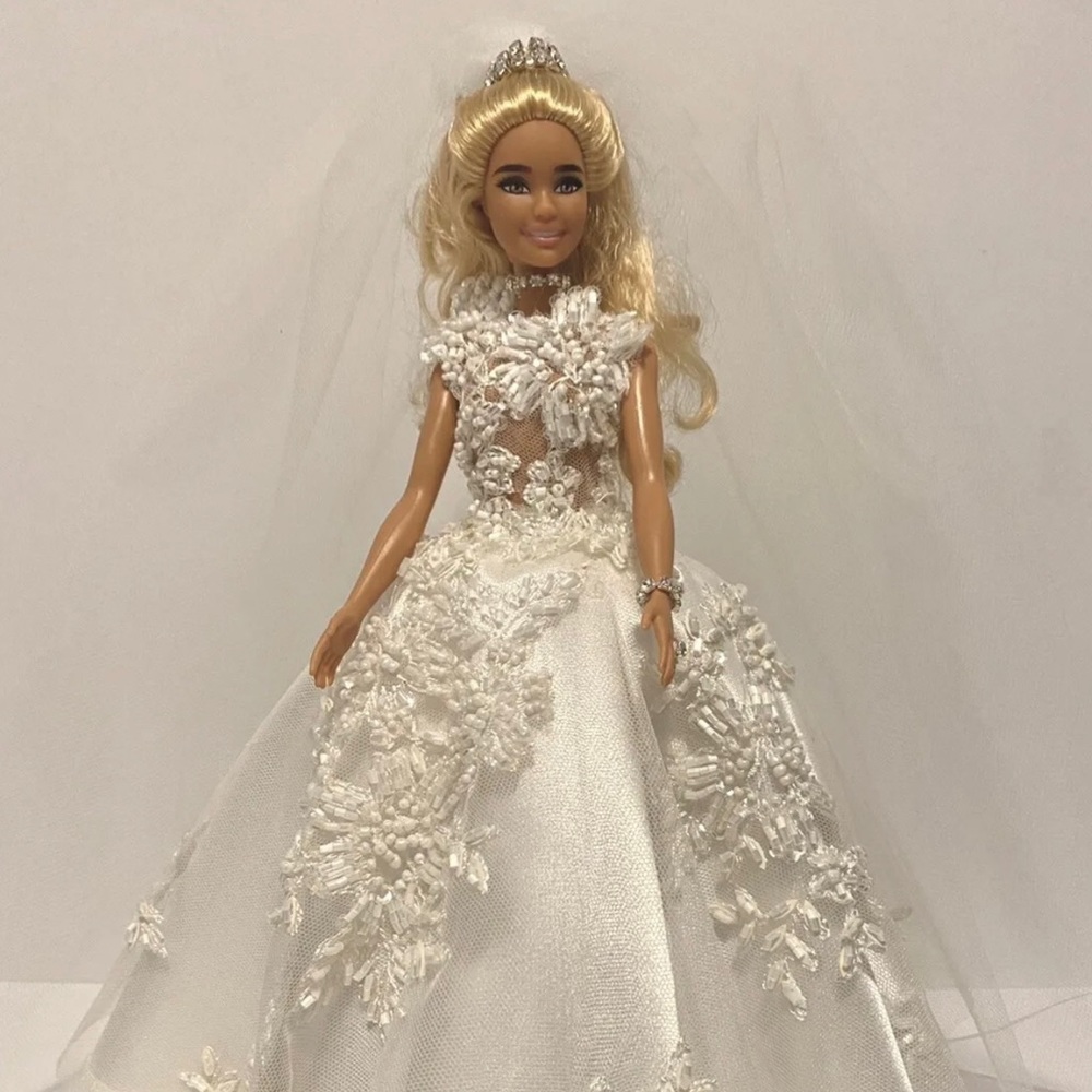 Bride Doll, Wedding Doll, Wedding / Shower centerpiece table decoration, NEW